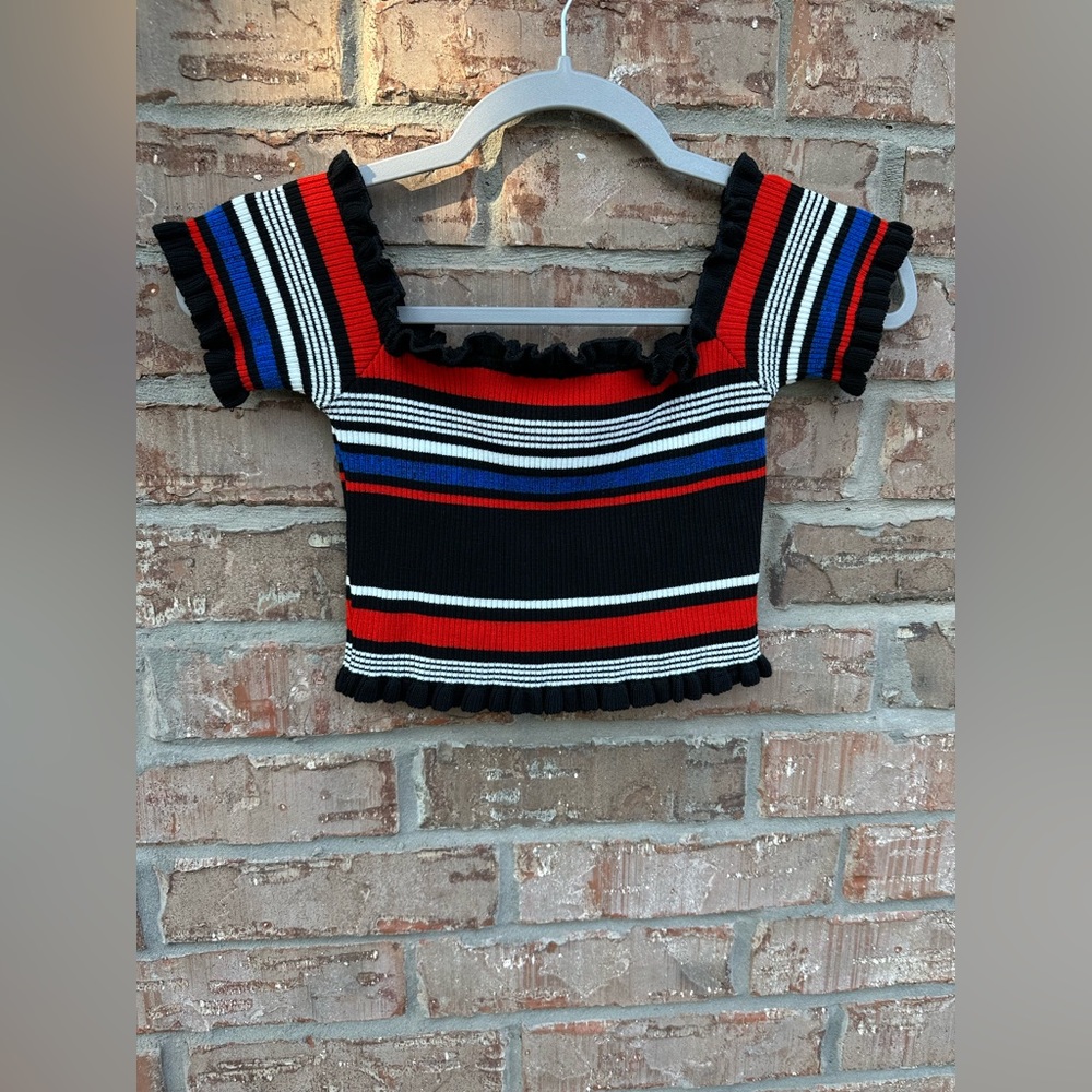 Luv Liz crop top size medium
